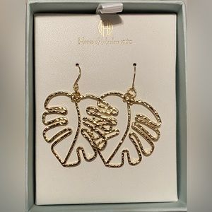 House of Harlow 1960 Gold Tone Hammered Tropical Leaf Summer Dangle Earrings New